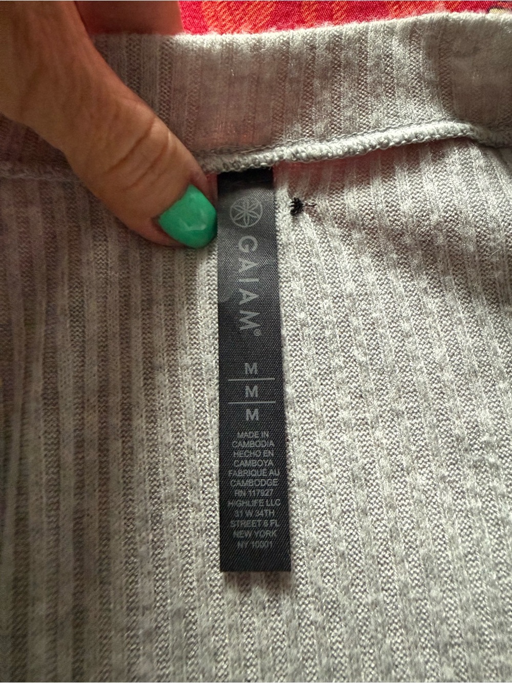 GAIAM Light Gray Ribbed Button-Front Cardigan - Picture 5 of 5